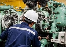 Certified Marine Service Engineers and Onboard Technical Assistance in Engine Room